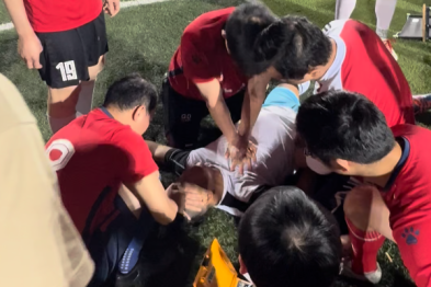 男子踢球突发心脏骤停，江门市五邑中医院医生接力心肺复苏救回一命