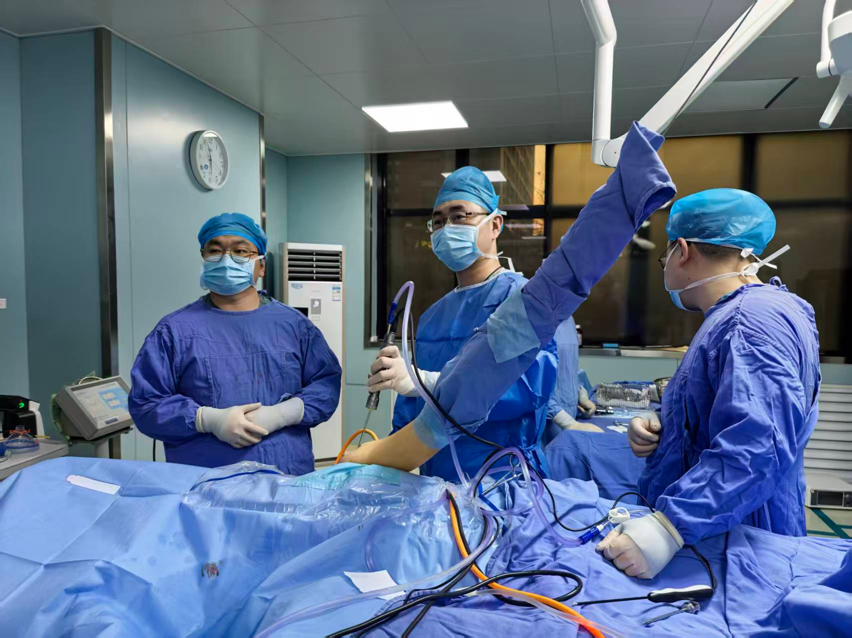 摔倒没骨折，胳膊却抬不起来？警惕这种「看不见」的严重损伤