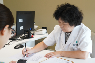 「岐黄学者」陆华：做纯粹医者，让传统中医拥有现代化表达