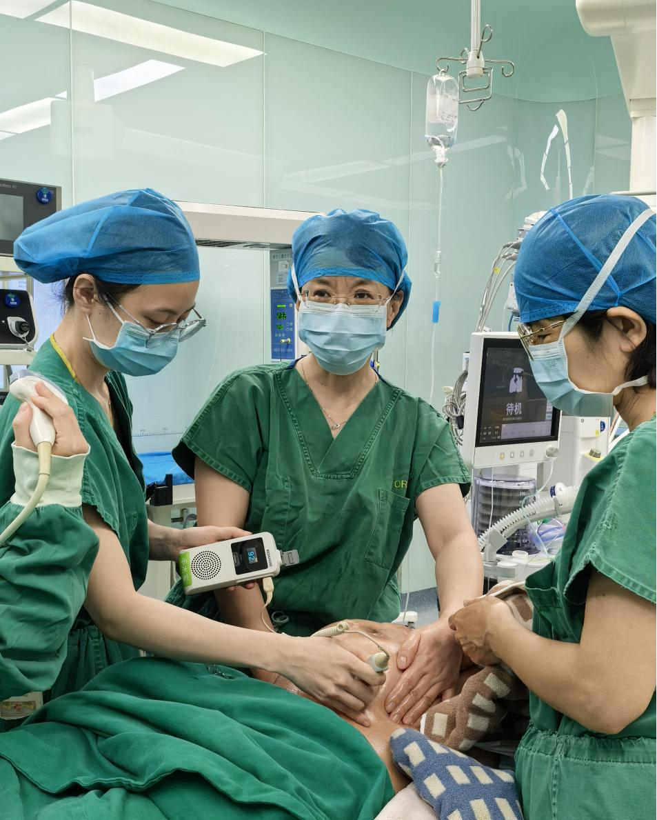 臀位外倒转助力产妇成功顺产