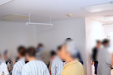 手术量持续攀升，但这些事渝州眼科始终在坚持