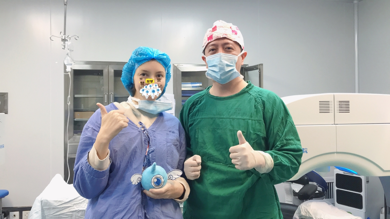 跨越语言与文化的「光明使者」:华厦眼科张弛博士以专业与共情赢得国际患者信赖