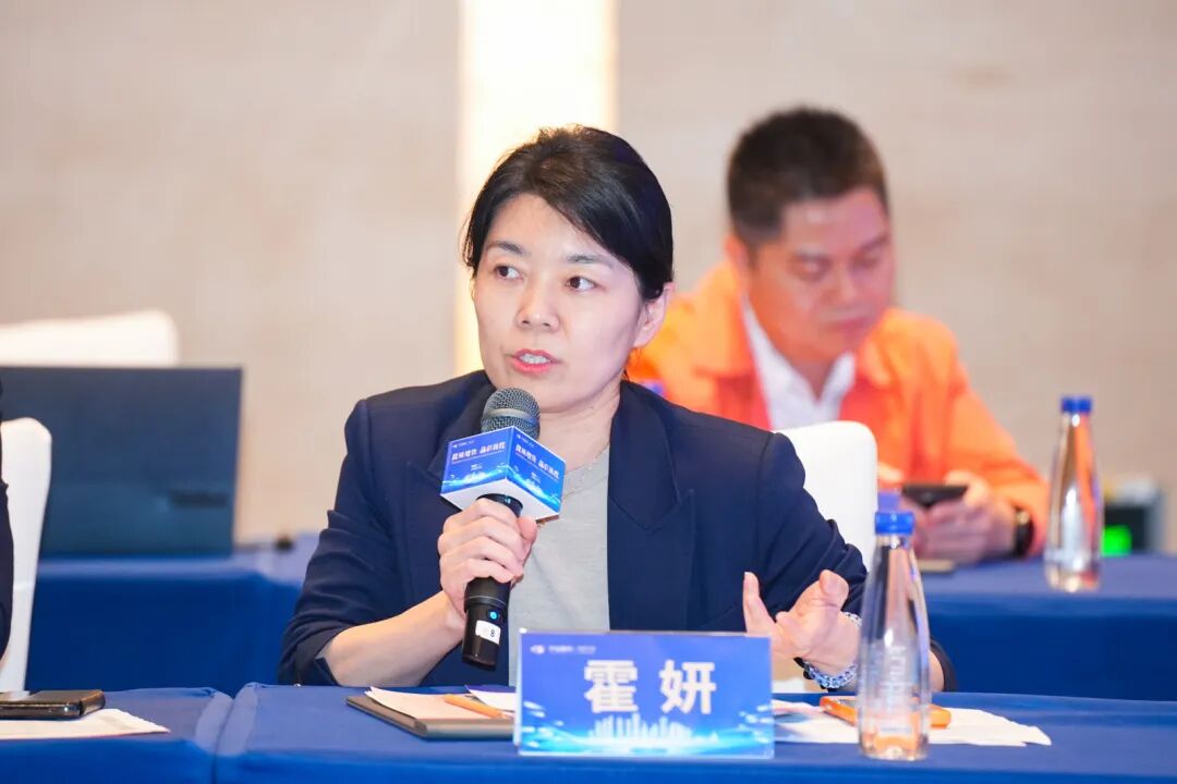 渝州眼科霍妍副院长当选华厦眼科白内障专委会副主任委员，获「科研学术奖」「学科成长奖」