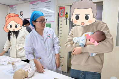 【协作组科普】科学拍嗝，守护新生 | 二附院新生儿科开展「宝爸宝妈育儿小课堂」