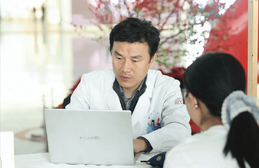 以国医之光 ,映照城市之窗 | 「3.17 国医节」中医药健康市集走进杭州萧山国际机场