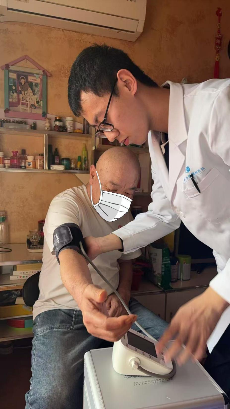 光明与爱一同入户——天津华厦眼科医院公益行走进向阳路街道