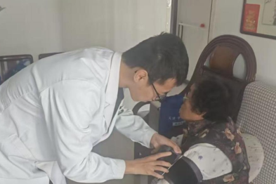 光明与爱一同入户——天津华厦眼科医院公益行走进向阳路街道