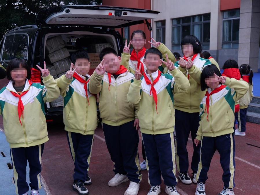 让公益成为习惯 重庆松山医院走进特教学校，守护「星星的孩子」