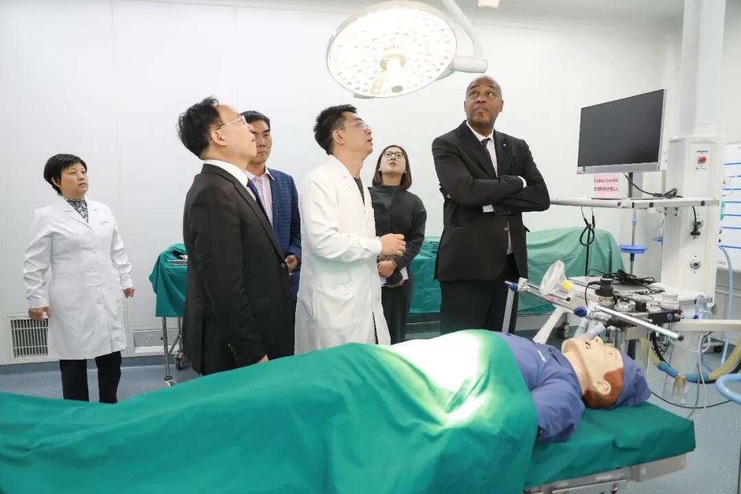 国际知名期刊《新英格兰医学杂志》副主编来院交流 聚焦这项「可动」技术