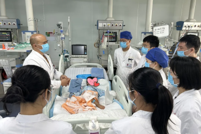 警惕毒蛇咬伤「假昏迷」！广西医科大一附院往返 500 多公里，10 小时逆转救治 3 岁女童