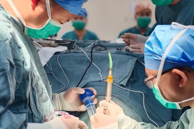 把取下的头骨「装」回去：自体颅骨修补术的临床突破