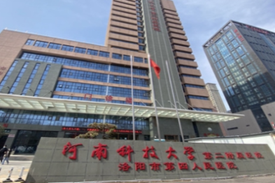 当「试一试」变成「放下心」：一场高龄手术背后的信任建立