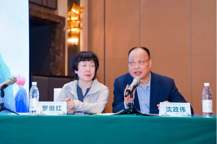 武汉普瑞眼科专家团队赴湖北省医师协会眼科医师分会第十一届学术会议