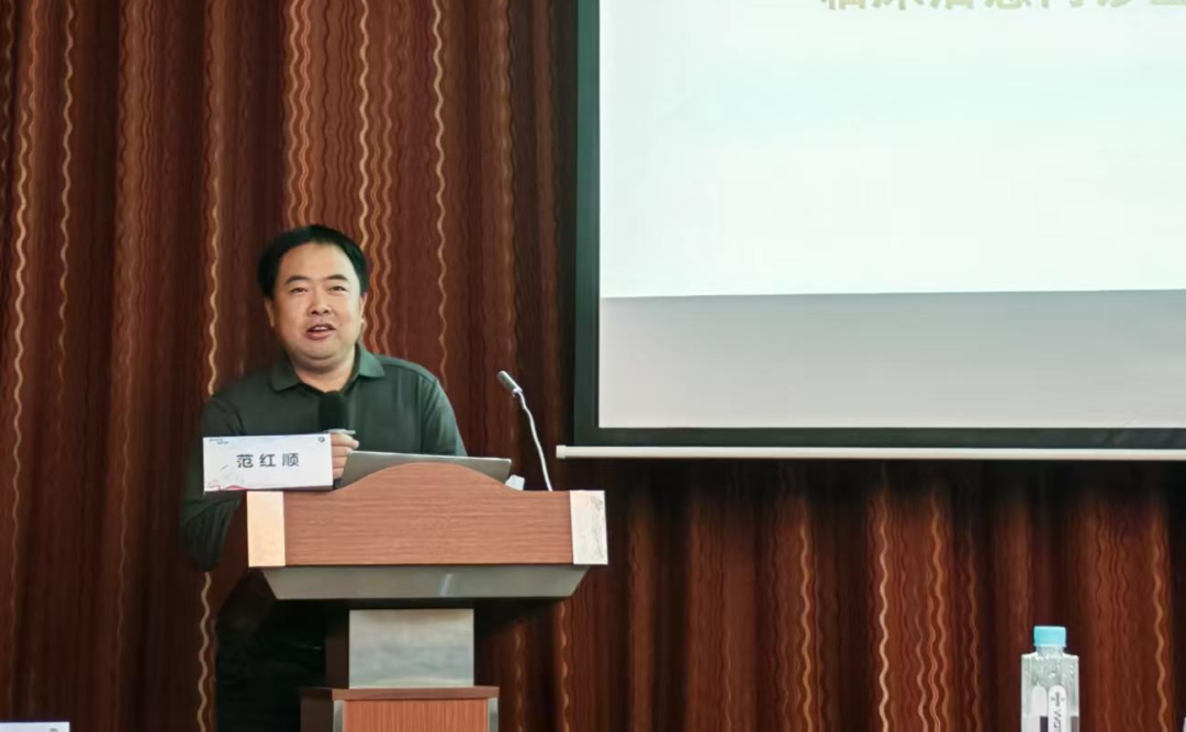 「顶峰相