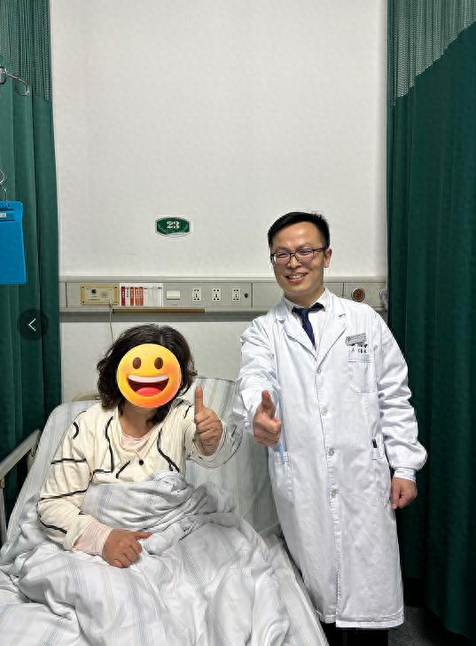 让轰鸣了 7 年的大脑重归宁静 神经外科微创解除女子「脑鸣综合征」