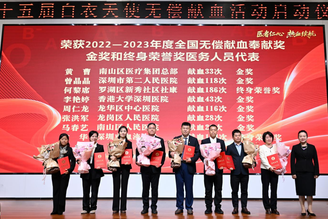 金奖，不过是她把「热血」玩成了日常