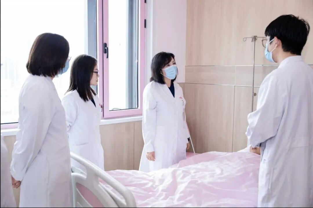 结肠癌肝转移实录：一场由医生精准掌舵的「生命突围」