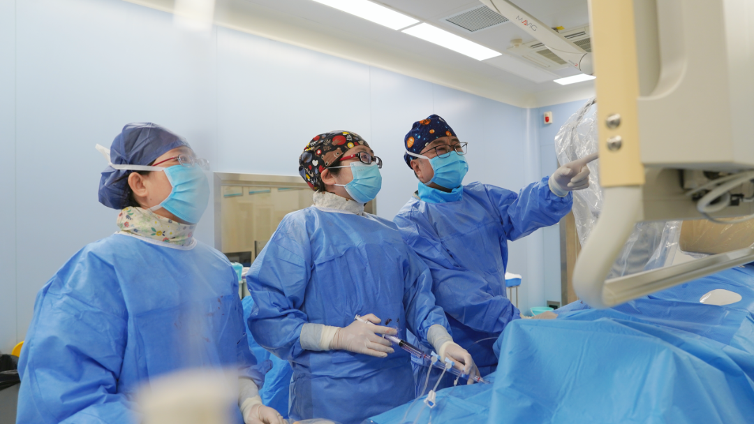 86 岁，当「人生最后一次骨折」遇上心脏 3 根血管堵了 2 根