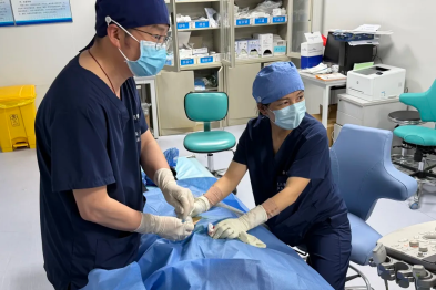 精医卓技 | 精准穿刺开新径 妙手引流解顽疾——我院超声介入团队创新技术救治复杂脓肿患者