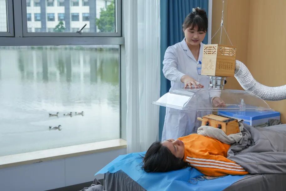 湖南省中西医结合医院与长沙江湾医院共建医联体 专家义诊同步惠泽民生