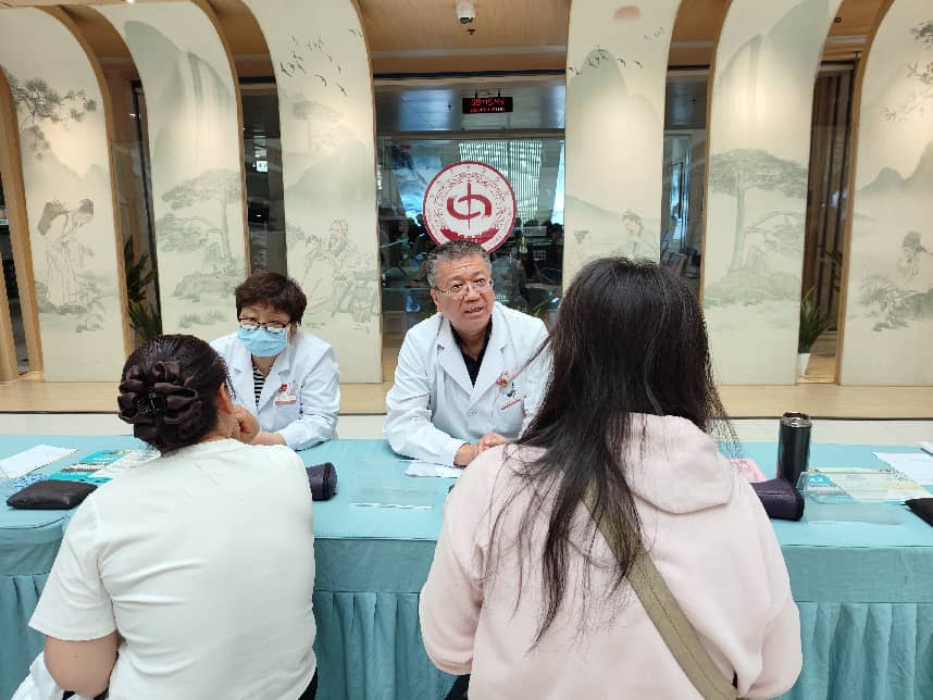 早筛早治  携手抗癌——西安市中医医院开展全国肿瘤防治宣传周系列活动
