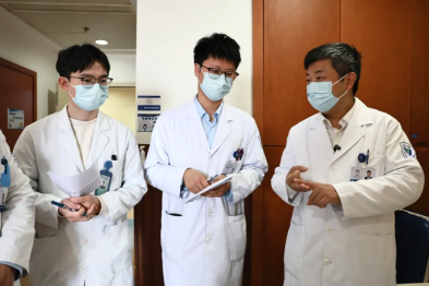 一年前医生建议手术，他不在意； 一年后肿瘤暴增十倍，肝脏被切掉一半