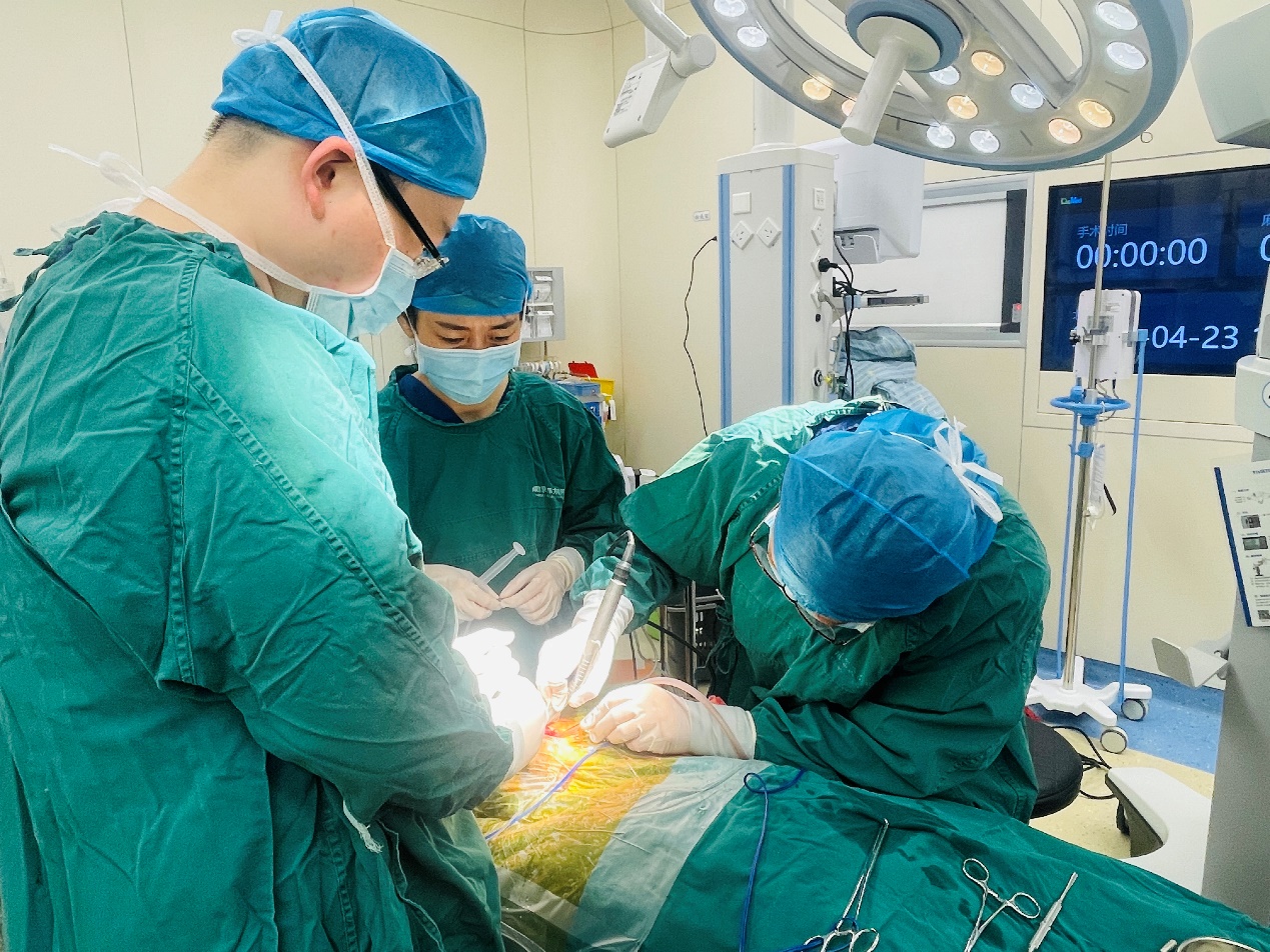 精术启聪助聆听 仁心筑梦焕新声丨成都京东方医院顺利完成 18 例人工耳蜗植入术
