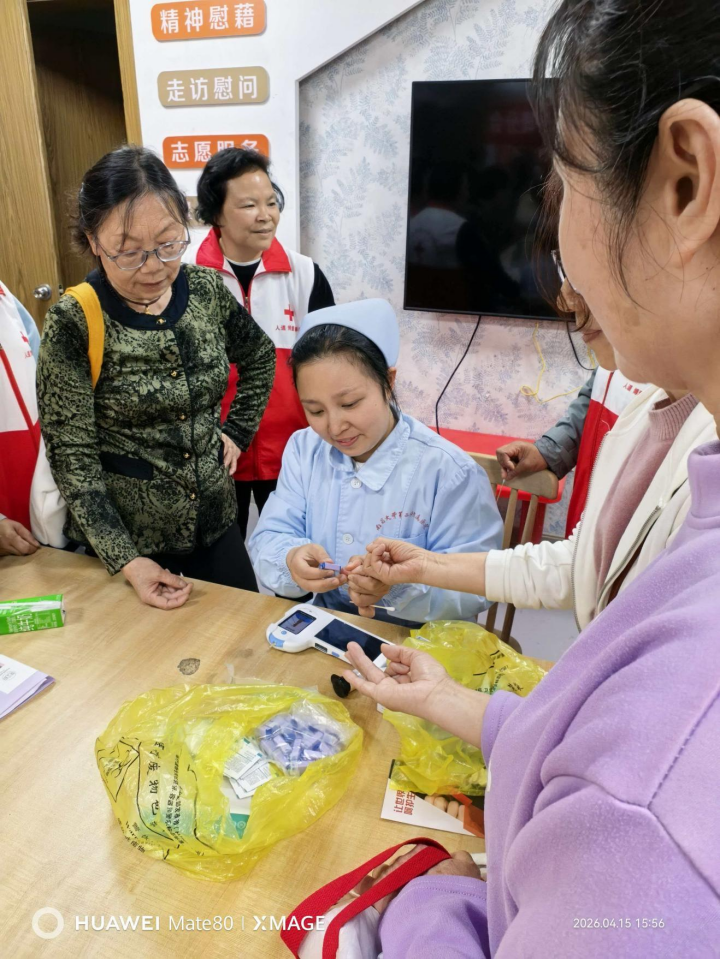 肿瘤防治进社区 健康科普暖人心——南大二附院肿瘤科开展全国肿瘤防治宣传周社区服务活动