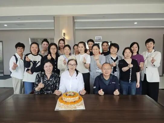 近 50 位中外医护相聚山城，开展聚焦超声前沿技术和临床方向培训