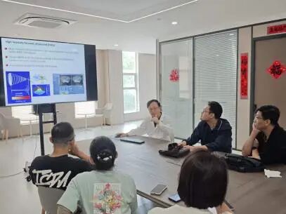 近 50 位中外医护相聚山城，开展聚焦超声前沿技术和临床方向培训