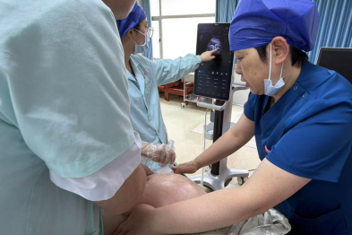 臀位宝宝「转正」了！南大二附院产科团队成功实施外倒转，助两位孕妈妈顺产圆梦