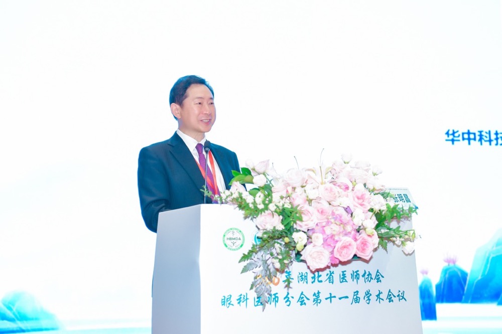 国产全飞秒即将完成上市前研究入组！华厦眼科张明昌以医者担当，打破垄断照亮国人眼健康
