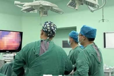 国文医院腹腔镜微创手术成功救治粘连性肠梗阻患者