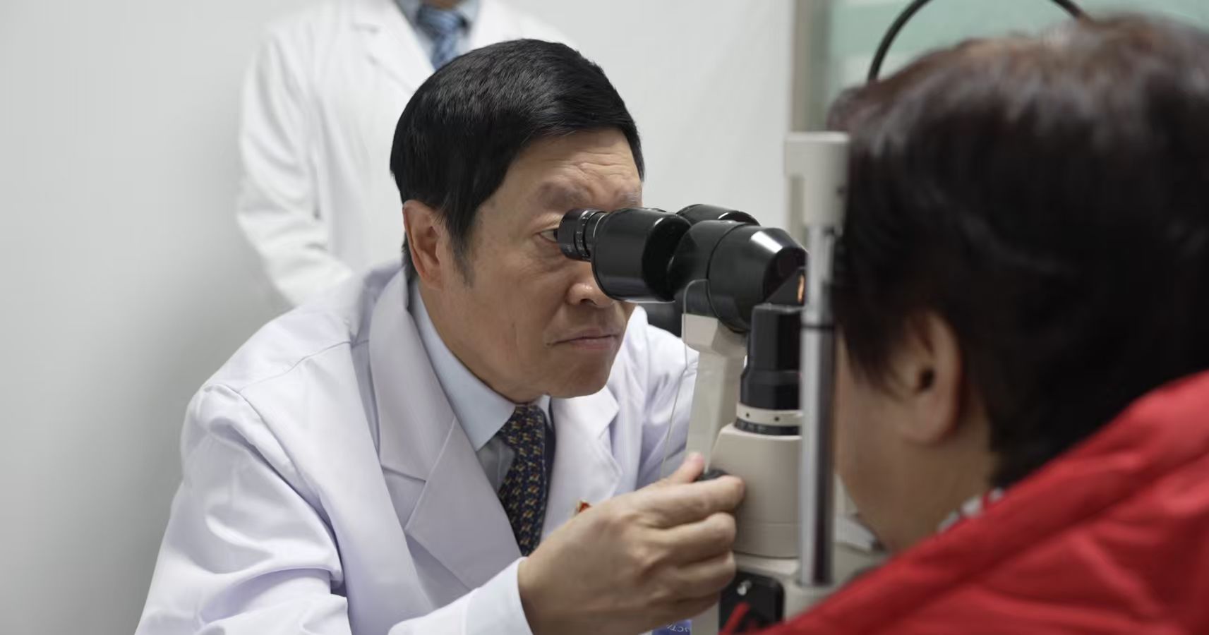 母亲节丨别让「看不清」成为母爱的距离