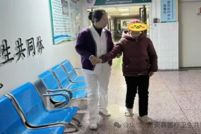 【5·12 护士节特辑】一袭白衣 不负韶华 ——致敬最美护理人：肾内科王萍