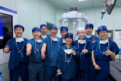 交医精术丨国内首例！交大一附院李勇新团队完成机器人辅助免缝合主动脉瓣置换术