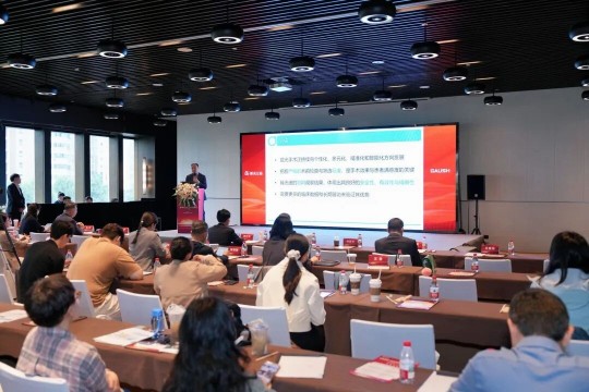 武汉普瑞眼科屈光手术专家团闪耀 CCCRS 2026，共研屈光手术发展新征程