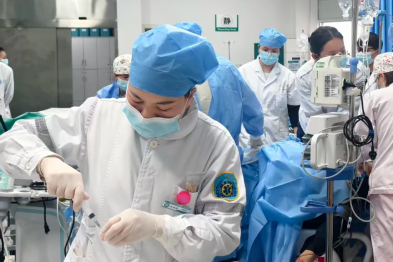 「提灯」映长夜 坚守护生命——小记广西科大二附院 2025 年度「提灯守护贡献奖」获得者吴丽莉