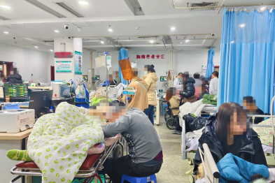 叙事医学丨生死时速：急诊人的温情与坚守