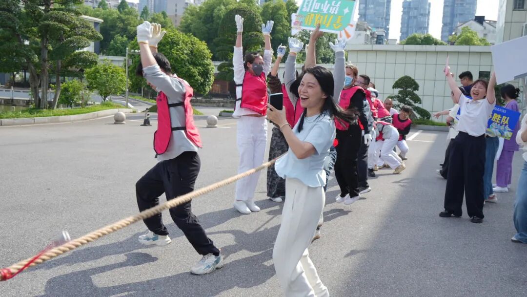 同心筑江湾 聚力拔头筹——第二届「江湾杯」拔河比赛圆满落幕