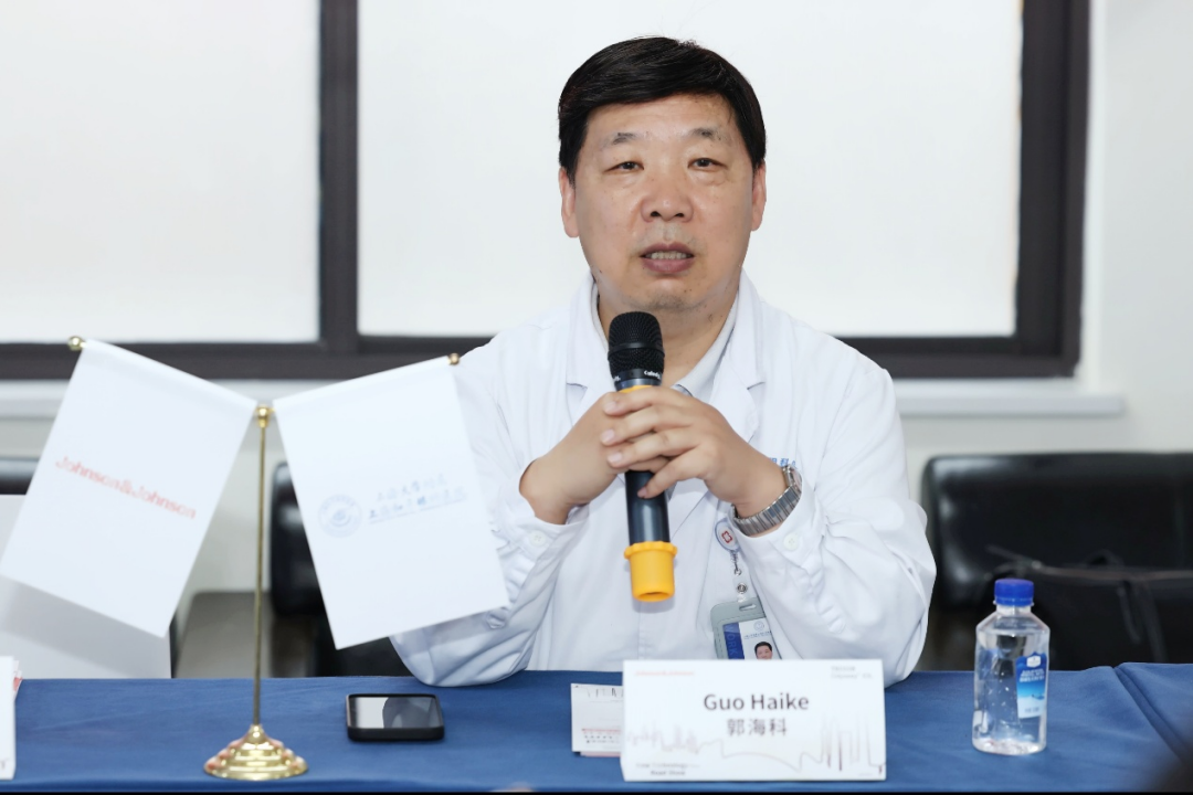 上海大学附属上海和平眼科医院与国际专家共建老视矫正新标准