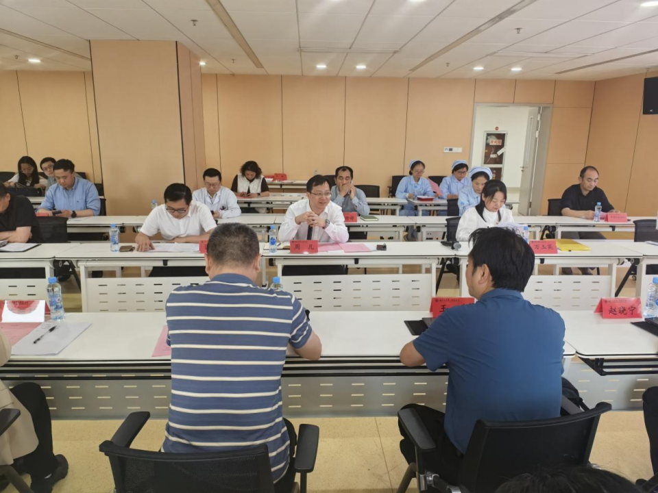 在线监测技术引领医院公共场所卫生监管创新举措——全国专家研讨会在南大二附院成功举办