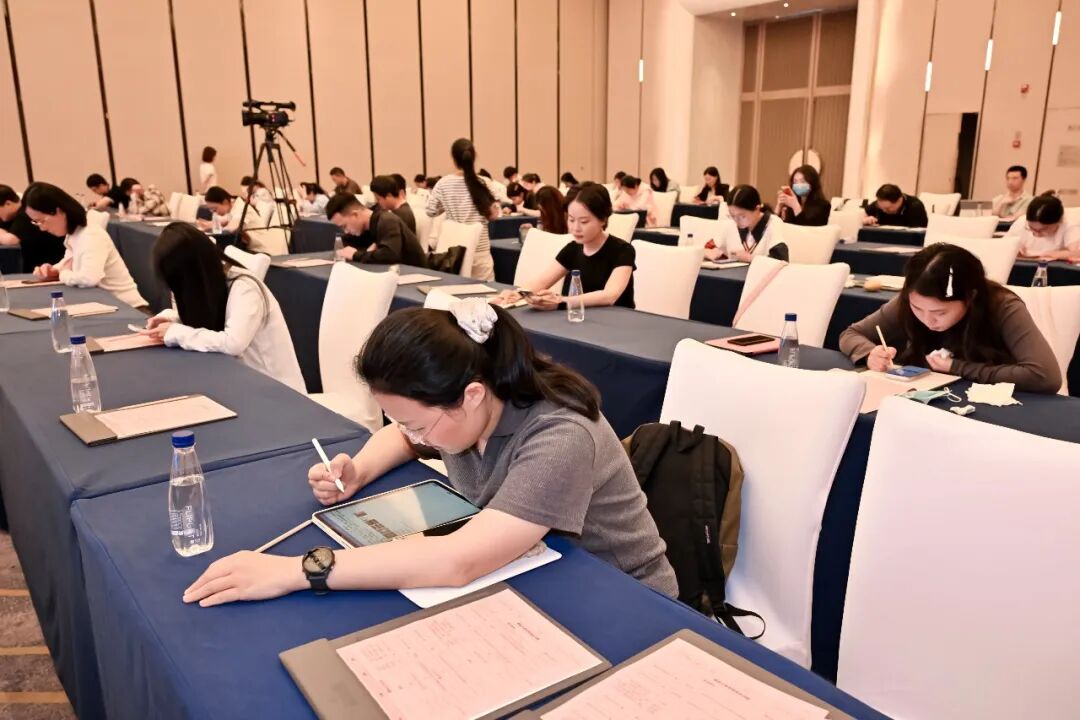 交叉创新驱动学科高质量发展!第十二届华厦眼科国际论坛圆满成功