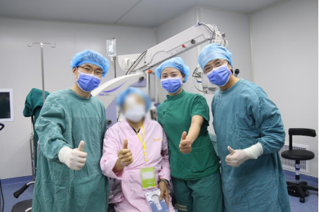 突破 20 万例!爱尔眼科飞秒激光白内障手术引领精准智能新时代