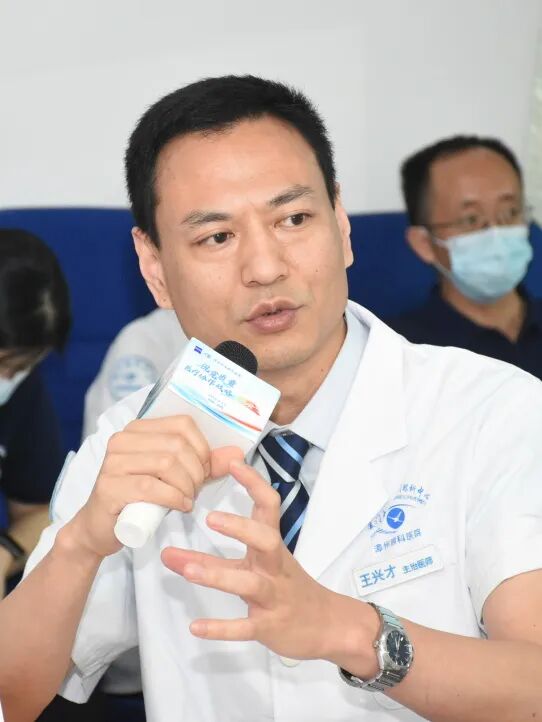 德国蔡司与厦门眼科中心漳州眼科医院共同举办「视觉质量医疗协作战略交流会」,推动漳州屈光手术迈入 AI 数智化时代