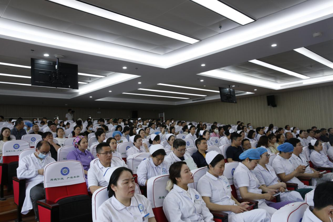 南大二附院与广丰区人民医院共建紧密型医联体签约揭牌暨大型义诊活动圆满举行