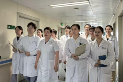 武汉大学人民医院眼科杨燕宁团队揭示神经营养性角膜炎病理新机制并阐明重组人神经生长因子多靶点修复作用