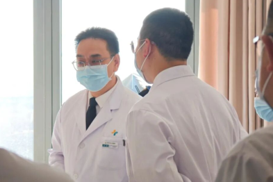 【叙事医疗】专家纪事：展筋续骨的生命回响——记医院党委委员、副院长何斌