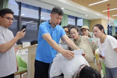 湖南妇女儿童医院与国际施罗斯体系、健衡学园联合开展脊柱侧弯专项研修