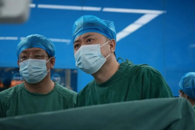 高清镜头下破解变异难题：国文医院成功为肝左叶占位患者实施精准切除并纠治胆囊畸形